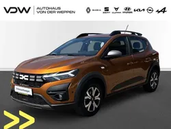 Orange Gebraucht 2023 Dacia Sandero Expression Kleinwagen | 17.490 € (Fairer Preis)