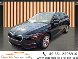 Black magic perleffekt Gebraucht 2024 Skoda Octavia Selection Kombi | 31.980 € (Superpreis)