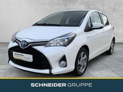 Weiß Gebraucht 2017 Toyota Yaris Hybrid Comfort Limousine | 12.890 € (Guter Preis)