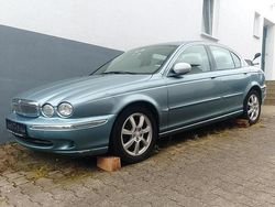 Blau Gebraucht 2003 Jaguar X-type Limousine | 550 €
