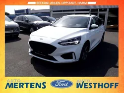 Frostweiß Gebraucht 2019 Ford Focus ST-Line Kombi | 15.490 € (Fairer Preis)