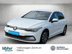 Weiß Gebraucht 2021 VW Golf VIII Active Limousine | 18.750 € (Guter Preis)