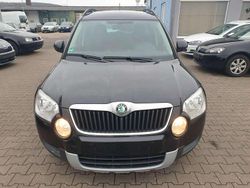 Schwarz Gebraucht 2010 Skoda Yeti Ambition SUV | 3.800 € (Etwas zu teuer)