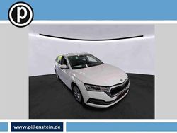 Weiß Gebraucht 2023 Skoda Octavia Style Kombi | 22.811 € (Fairer Preis)