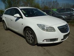 Weiß Gebraucht 2013 Opel Insignia Selection Kombi | 2.450 € (Guter Preis)
