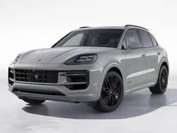 Kreide Neu 2025 Porsche Cayenne GTS SUV | 172.271 € (Fairer Preis)