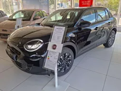 Unilackierung schwarz Neu 2025 Fiat 600 Red SUV | 32.690 € (Etwas zu teuer)