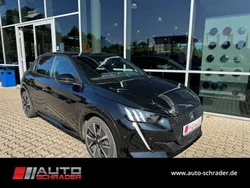 Schwarz Gebraucht 2021 Peugeot e-208 GT Kleinwagen | 17.770 € (Fairer Preis)