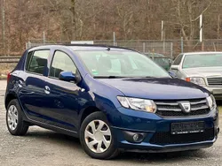 Blau Gebraucht 2016 Dacia Sandero Lauréate Kleinwagen | 4.490 € (Guter Preis)