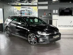 Schwarz Gebraucht 2018 VW Golf VII GTD Kombi | 16.900 € (Fairer Preis)
