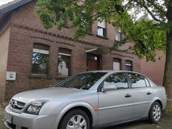 Silber Gebraucht 2003 Opel Vectra Limousine | 1.800 € (Etwas zu teuer)