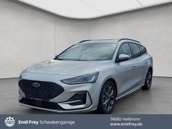 Moondust silber metallic Gebraucht 2024 Ford Focus ST-Line X Kombi | 26.990 € (Fairer Preis)