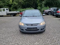 Grau Gebraucht 2006 Opel Corsa Kleinwagen | 600 € (Superpreis)