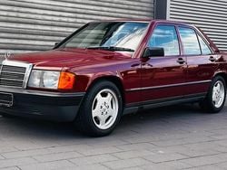 Rot Gebraucht 1985 Mercedes 190 AMG Limousine | 11.500 €