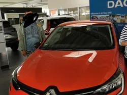 Orange Gebraucht 2023 Renault Clio V R.S. Limousine | 16.799 € (Fairer Preis)