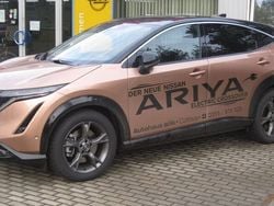 Braun Gebraucht 2023 Nissan Ariya Evolve SUV | 41.850 € (Fairer Preis)
