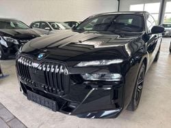 Schwarz (carbonschwarz) Gebraucht 2024 BMW i7 Limousine | 94.900 € (Guter Preis)