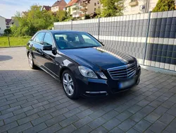Schwarz Gebraucht 2013 Mercedes E220 Avantgarde Limousine | 8.900 € (Fairer Preis)