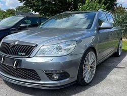 Grau Gebraucht 2012 Skoda Octavia RS Kombi | 7.350 € (Superpreis)