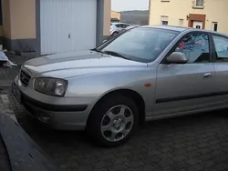 Silber Gebraucht 2001 Hyundai Elantra GLS Limousine | 3.700 €