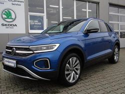 Blau Gebraucht 2024 VW T-Roc Move SUV | 32.749 € (Teuer)