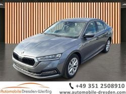 Grau Gebraucht 2023 Skoda Octavia Selection Limousine | 21.980 € (Superpreis)