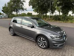 Grau Gebraucht 2019 VW Golf VII Join Limousine | 14.000 € (Guter Preis)