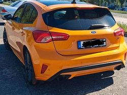 Orange Gebraucht 2022 Ford Focus ST Limousine | 26.500 € (Superpreis)