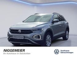 Pyritsilber metallic (metallic) Gebraucht 2024 VW T-Roc Life SUV | 26.995 € (Guter Preis)