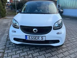 Weiß Gebraucht 2018 Smart ForFour Basis Limousine | 10.300 € (Fairer Preis)