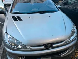 Silber Gebraucht 2005 Peugeot 206 CC Quiksilver Cabrio | 2.000 € (Fairer Preis)