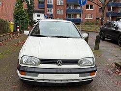 Weiß Gebraucht 1993 VW Golf Kleinwagen | 3.300 €