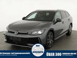 Grau Neu 2025 VW Passat R-line Kombi | 55.649 € (Guter Preis)