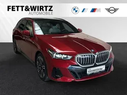 Rot Gebraucht 2024 BMW 520 M Sport Kombi | 52.490 € (Guter Preis)