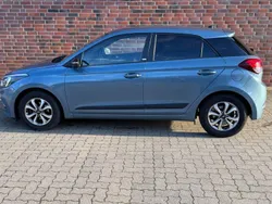 Grau Gebraucht 2018 Hyundai i20 Passion Kleinwagen | 11.990 € (Fairer Preis)