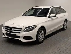 Weiß (polarweiß) Gebraucht 2017 Mercedes C180 Kombi | 14.480 € (Fairer Preis)