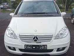 Weiß Gebraucht 2008 Mercedes A180 Classic Limousine | 4.700 € (Fairer Preis)