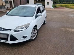 Weiß Gebraucht 2011 Ford Focus Kombi | 3.300 € (Fairer Preis)