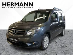 Grau Gebraucht 2017 Mercedes Citan 112 Kombi | 14.496 € (Etwas zu teuer)
