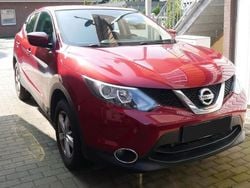Rot Gebraucht 2014 Nissan Qashqai Acenta SUV | 10.000 € (Fairer Preis)