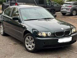 Grün Gebraucht 2002 BMW 325 Limousine | 2.800 € (Superpreis)