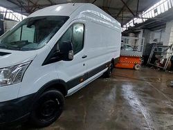 Weiß Gebraucht 2019 Ford Transit Van / Kleinbus | 8.900 €