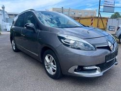 Grau Gebraucht 2014 Renault Grand Scénic III Bose Edition Van / Kleinbus | 6.800 € (Fairer Preis)