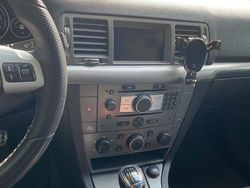 Silber Gebraucht 2006 Opel Vectra OPC Limousine | 5.999 €