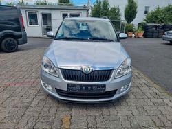 Silber Gebraucht 2010 Skoda Fabia Elegance Limousine | 2.999 € (Fairer Preis)