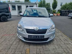 Silber Gebraucht 2010 Skoda Fabia Elegance Limousine | 3.299 € (Fairer Preis)