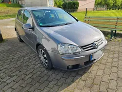 Grau Gebraucht 2006 VW Golf V Limousine | 1.750 € (Guter Preis)