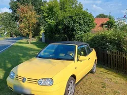 Gelb Gebraucht 2001 VW Golf Cabriolet Conceptline Cabrio | 4.950 € (Etwas zu teuer)