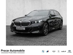 Schwarz Gebraucht 2024 BMW 520 M Sport Kombi | 54.380 € (Superpreis)