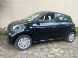 Schwarz Gebraucht 2017 Smart ForFour Limousine | 5.650 € (Superpreis)